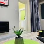 S&s Studio In Town Parcare La Locatie !!! Apartment *