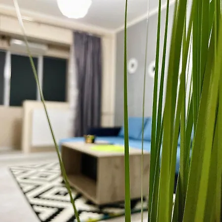 Apartment S&s Studio In Town Parcare La Locatie !!!