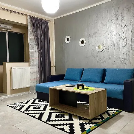Apartment S&s Studio In Town Parcare La Locatie !!! *