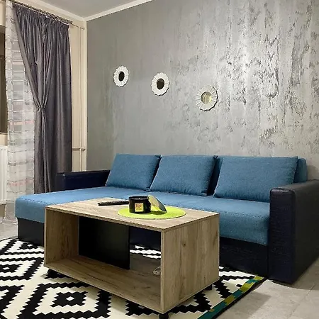 Apartment S&s Studio In Town Parcare La Locatie !!! *