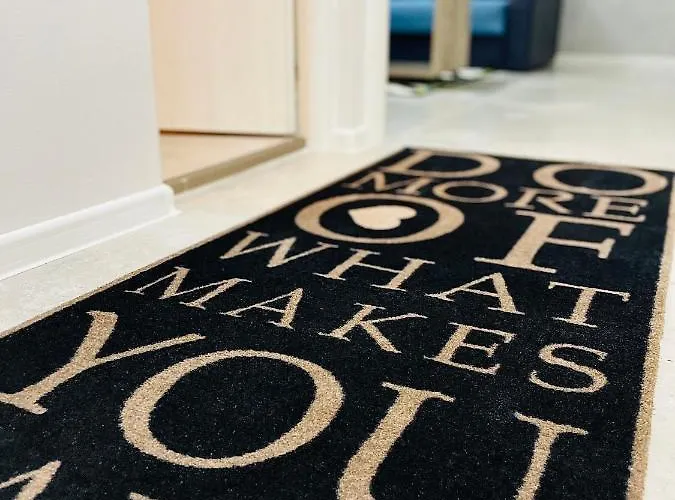 Апартаменты S&s Studio In Town Parcare La Locatie !!!