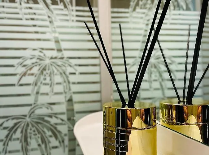 Apartment S&s Studio In Town Parcare La Locatie !!!